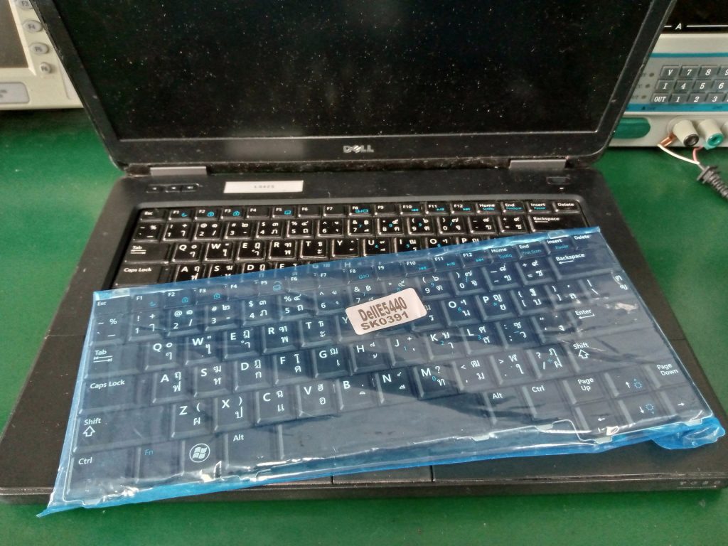 DELL Latitude E5440 เปลี่ยน Keyboard